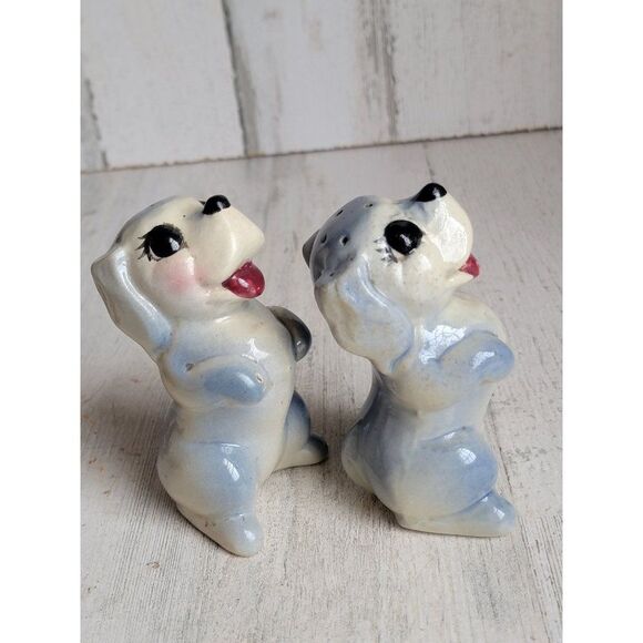 Vintage blue begging puppy dog ceramic salt pepper shakers - Picture 3 of 8